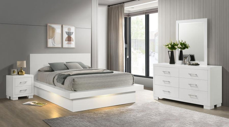Jessica 4-piece Eastern King LED Bedroom Set Snow White-zoom-