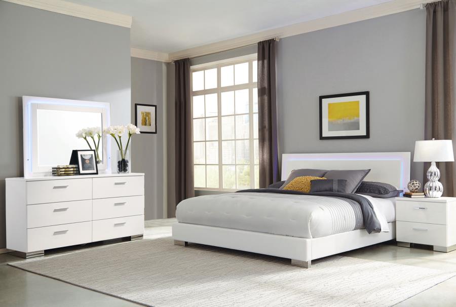 Felicity 4-piece California King Bedroom Set White Gloss-zoom-1