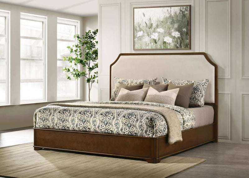 Garland 58-inch Eastern King Panel Bed Cream Brown Cherry-zoom-