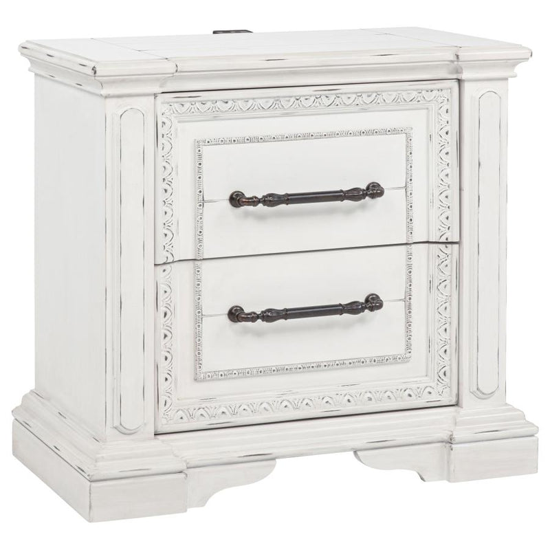 McKinney 4-piece Queen Bedroom Set Vintage White-zoom-