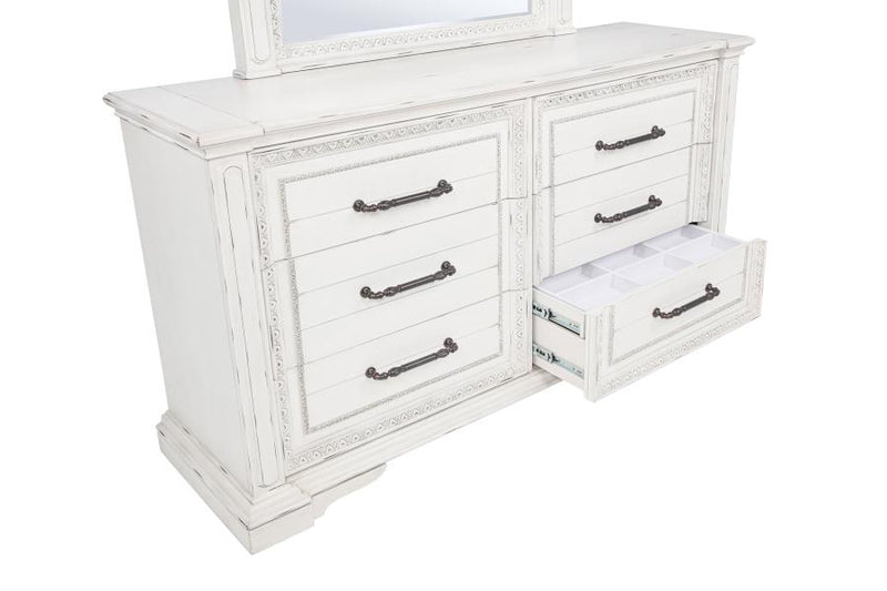 McKinney 4-piece Queen Bedroom Set Vintage White-zoom-