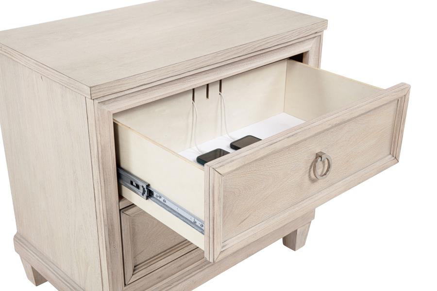 Pembroke 4-piece Eastern King Bedroom Set Washed Oak-12