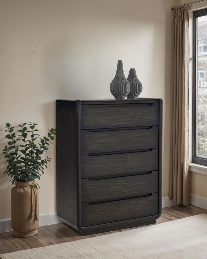 Leandro 5-drawer Bedroom Chest of Drawers Burnished Black-2