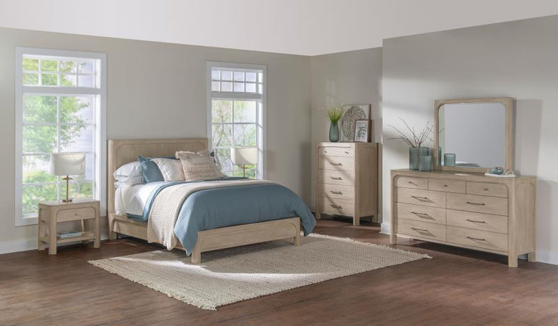Solano 56-inch Eastern King Panel Bed Weathered Mango-zoom-