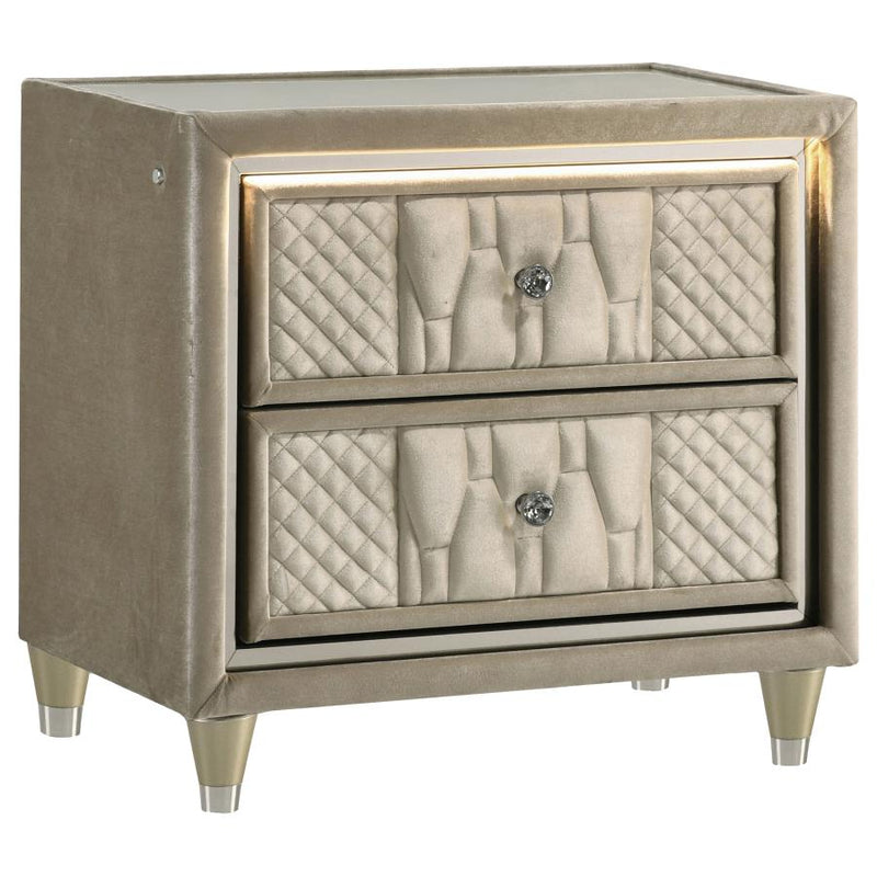 Lorient 4-piece Eastern King Bedroom Set Ivory and Camel-zoom-