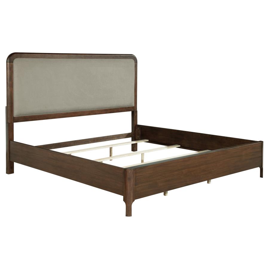 Maderia 4-piece Eastern King Bedroom Set Walnut-zoom-3