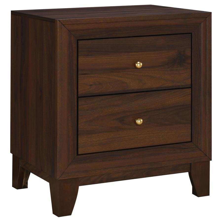Welsley 5-piece Eastern King Bedroom Set Walnut-zoom-5