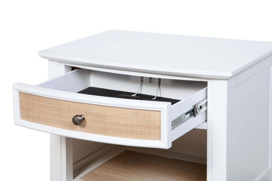 Bexhill 4-piece Queen Bedroom Set White-zoom-12