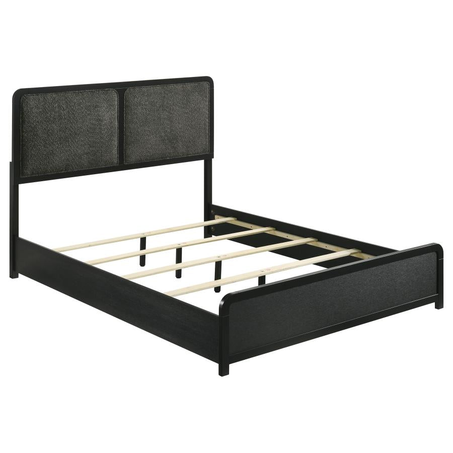 Cavelle 4-piece Queen Bedroom Set Black-3