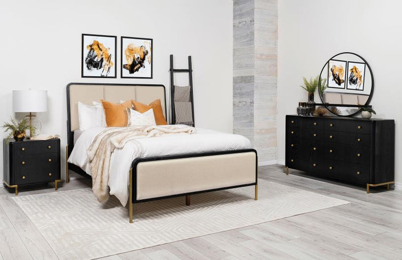 Arini 4-piece California King Bedroom Set Cream and Black-zoom-