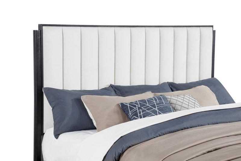 Brookmead 60-inch Upholstered California King Bed Black-zoom-