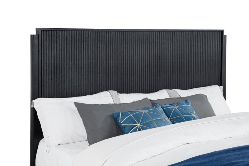 Brookmead Wood California King Panel Bed Black-zoom-