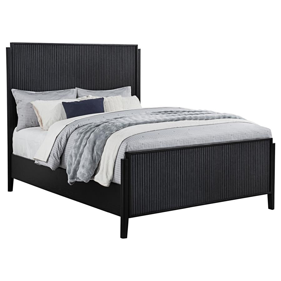 Brookmead Wood Queen Panel Bed Black-zoom-3