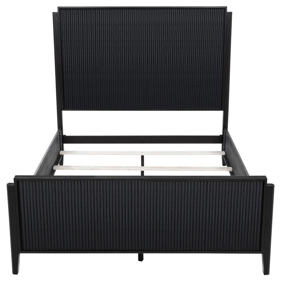 Brookmead Wood Queen Panel Bed Black-zoom-4