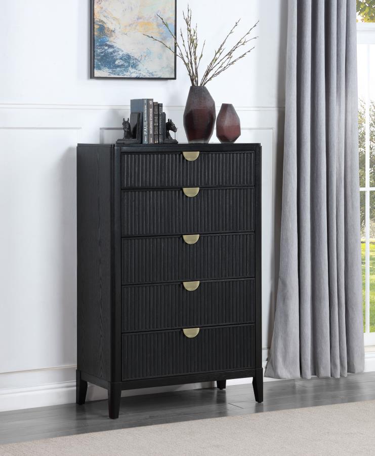 Brookmead 5-drawer Bedroom Chest Black-2