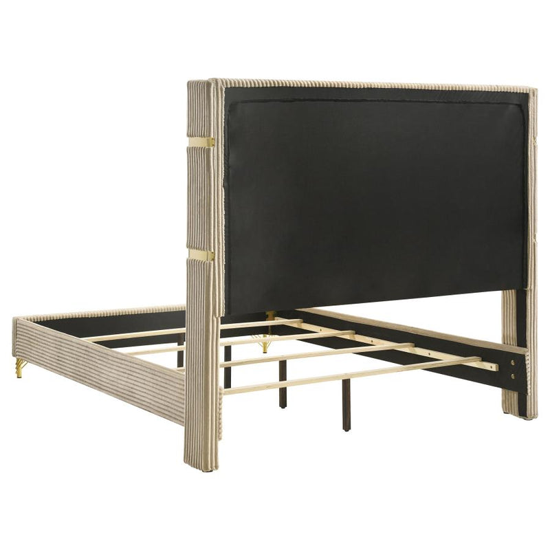 Lucia 5-piece Eastern King Bedroom Set Beige and White-zoom-