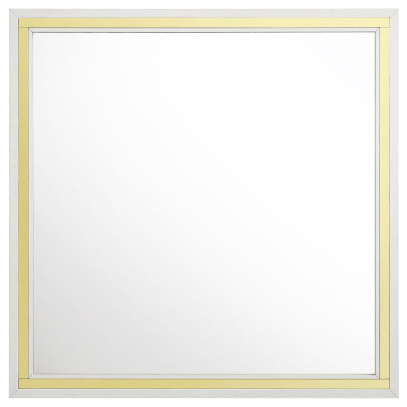Lucia 4-piece Queen Bedroom Set Beige and White-zoom-