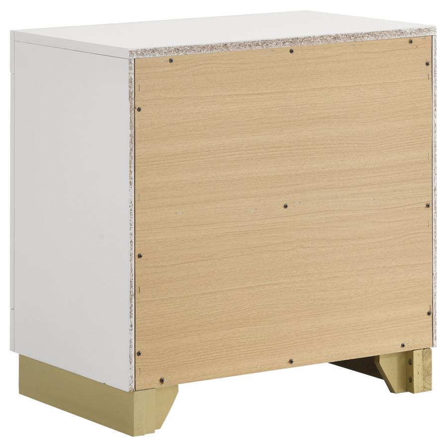 Caraway 4-piece California King Bedroom Set White-6