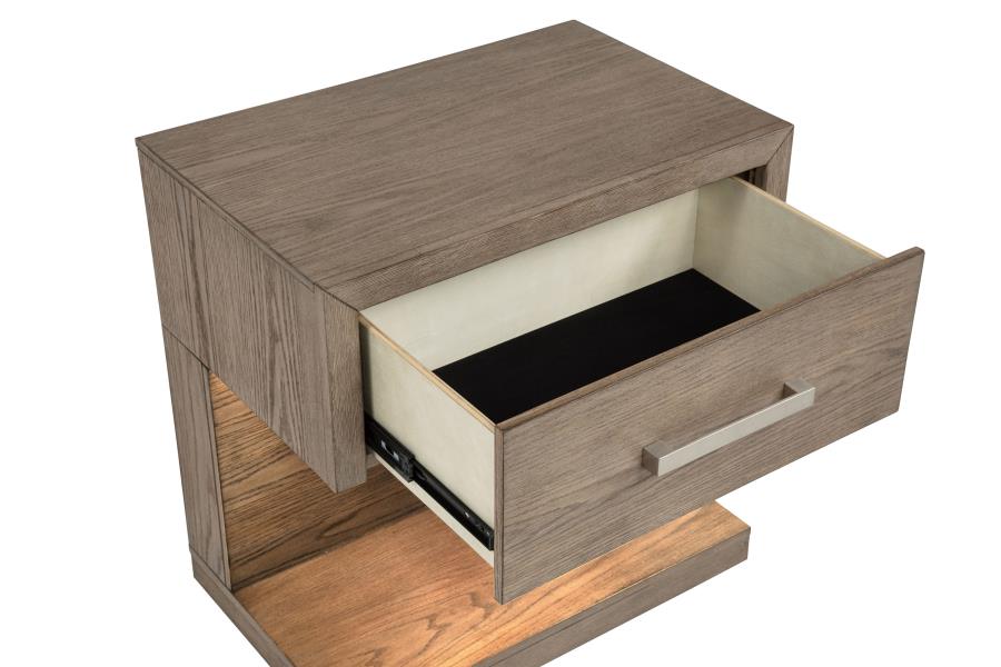 Kenora 4-piece Eastern King Bedroom Set Barley Brown-zoom-12