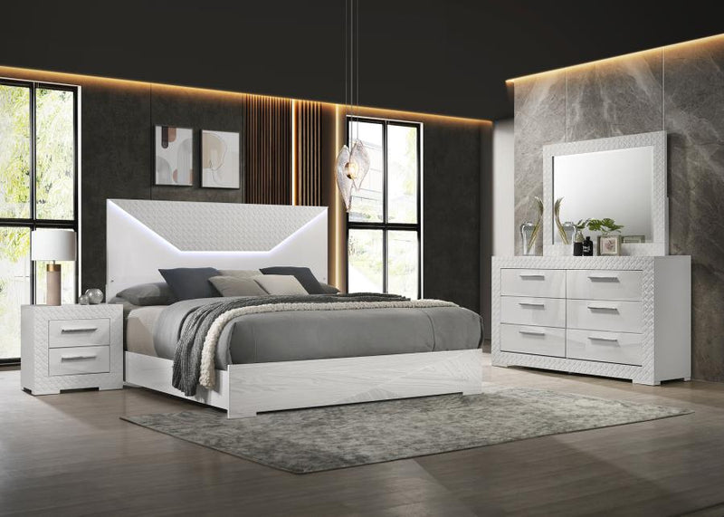Ives 4-piece Eastern King Bedroom Set White High Gloss-zoom-