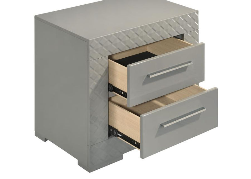 Ives 5-piece Eastern King Bedroom Set Grey High Gloss-zoom-