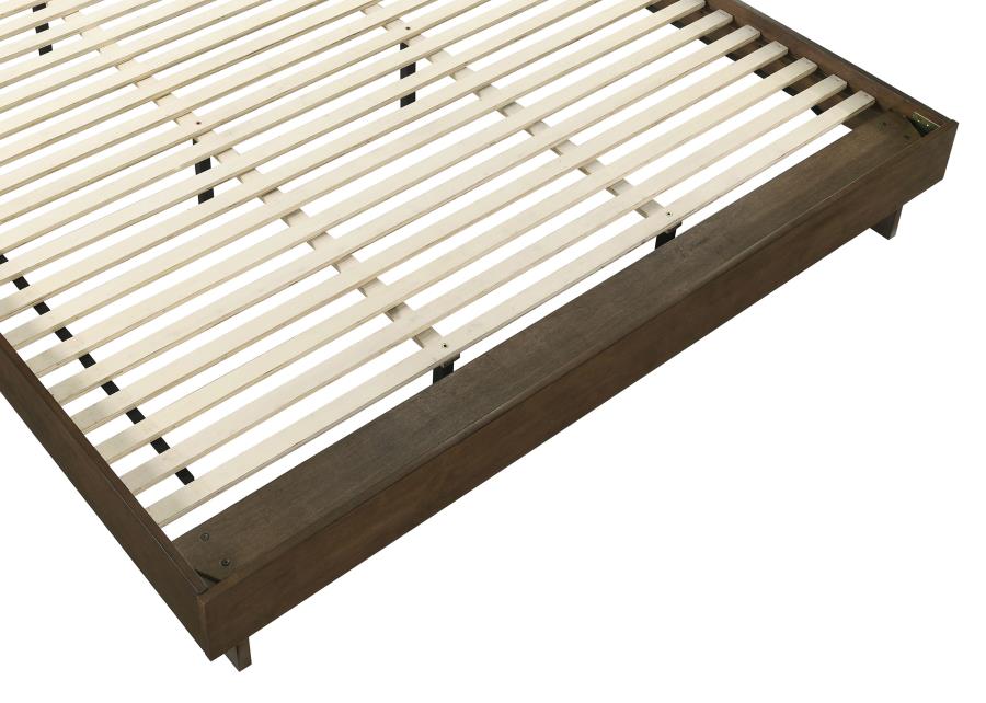Glenwood 48-inch Eastern King Platform Panel Bed Warm Brown-8