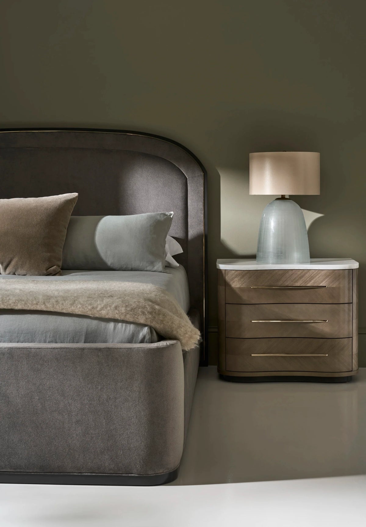 Caracole Wanderlust Bed – view 14 – Lusso Furniture Miami