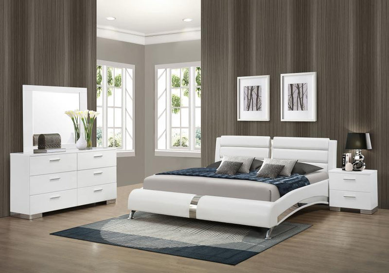 Jeremaine 4-piece Queen Bedroom Set White-zoom-
