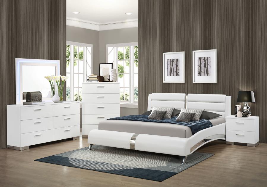 Jeremaine 5-piece Queen Bedroom Set White-1