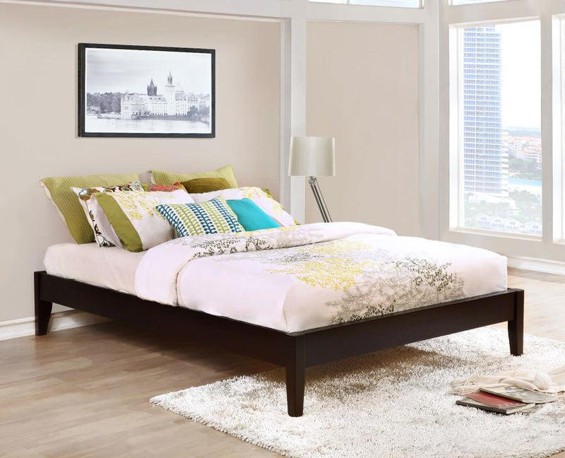 Hounslow Eastern King Universal Platform Bed Cappuccino-zoom-