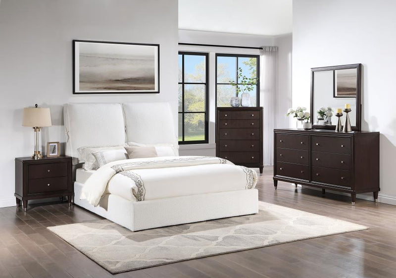 Gwendoline Upholstered Queen Panel Bed White-zoom-