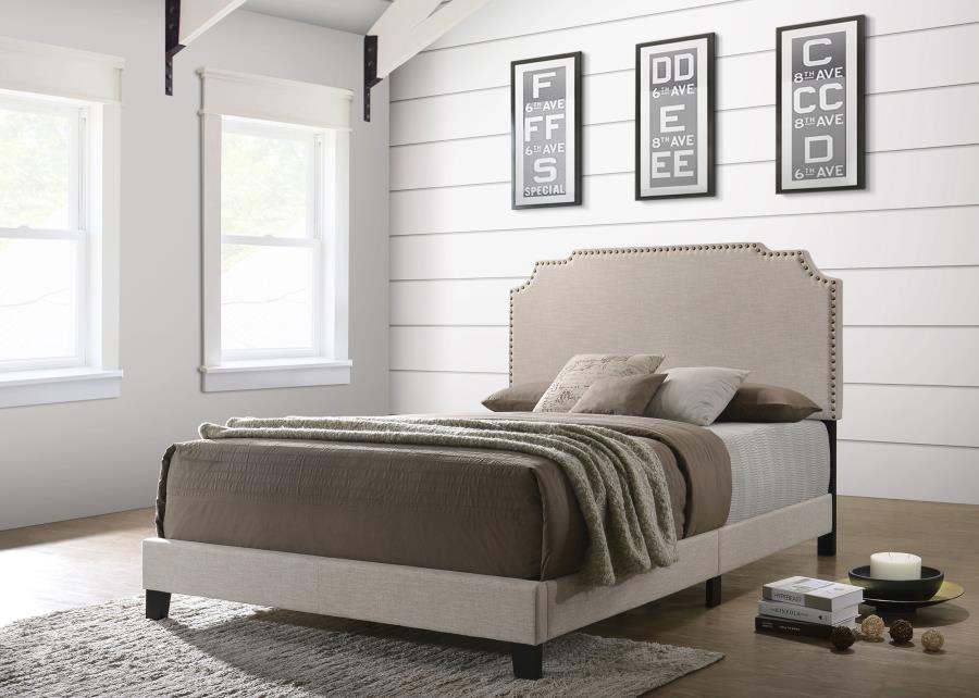 Tamarac Upholstered Full Panel Bed Beige-2