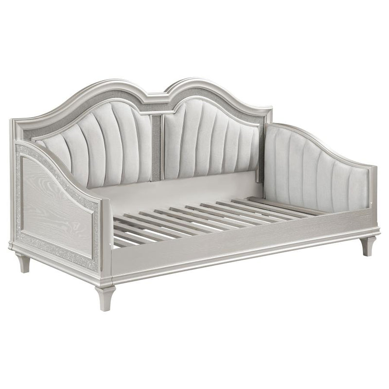 Evangeline Upholstered Twin Daybed Silver Oak-zoom-