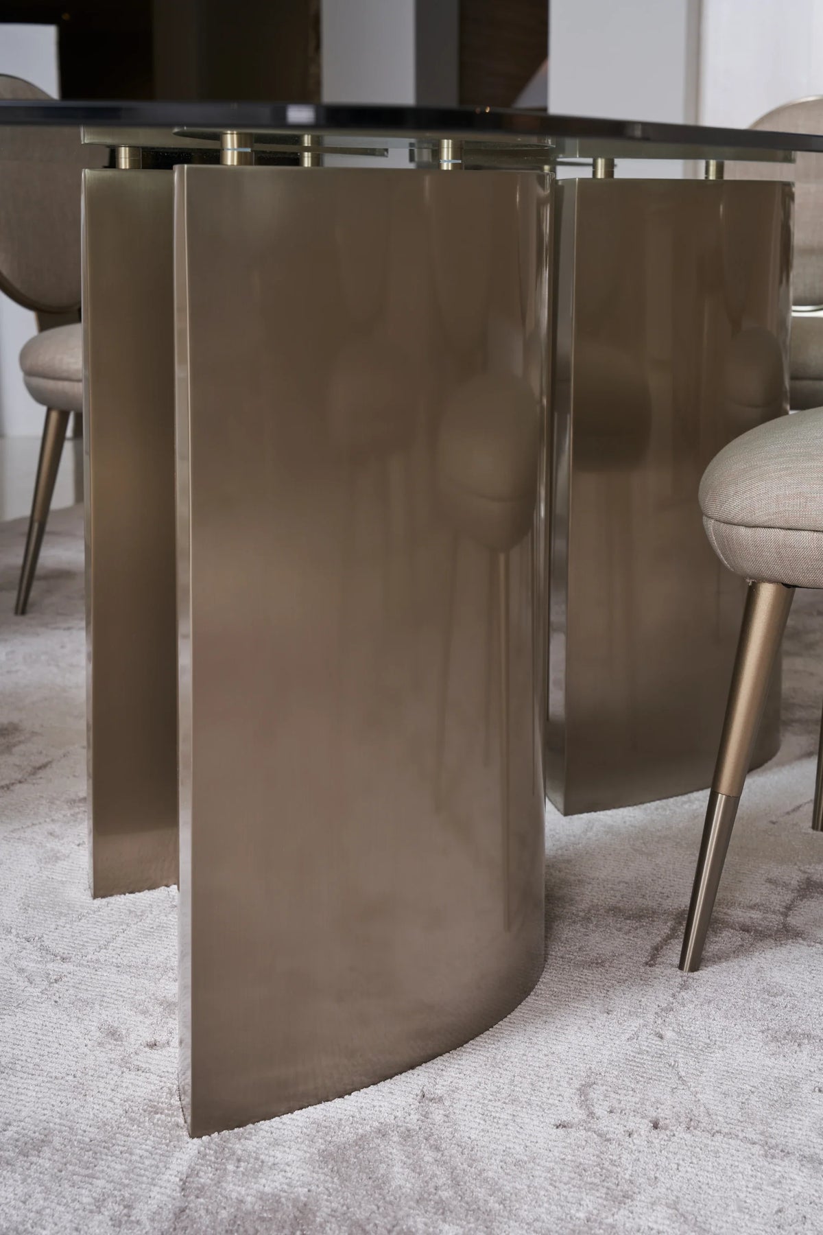 Caracole Aphelion Dining Table – side view – Lusso Furniture Miami