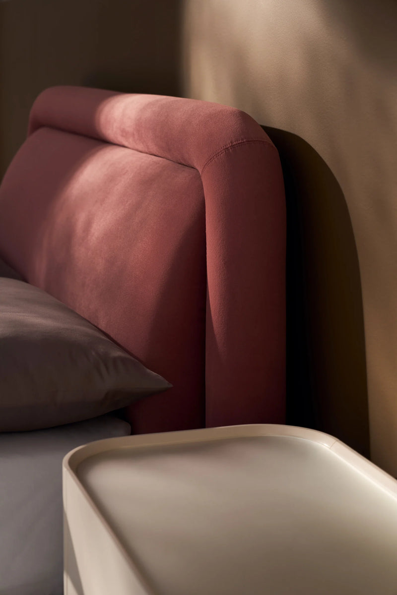 Caracole Bold Bed-zoom-