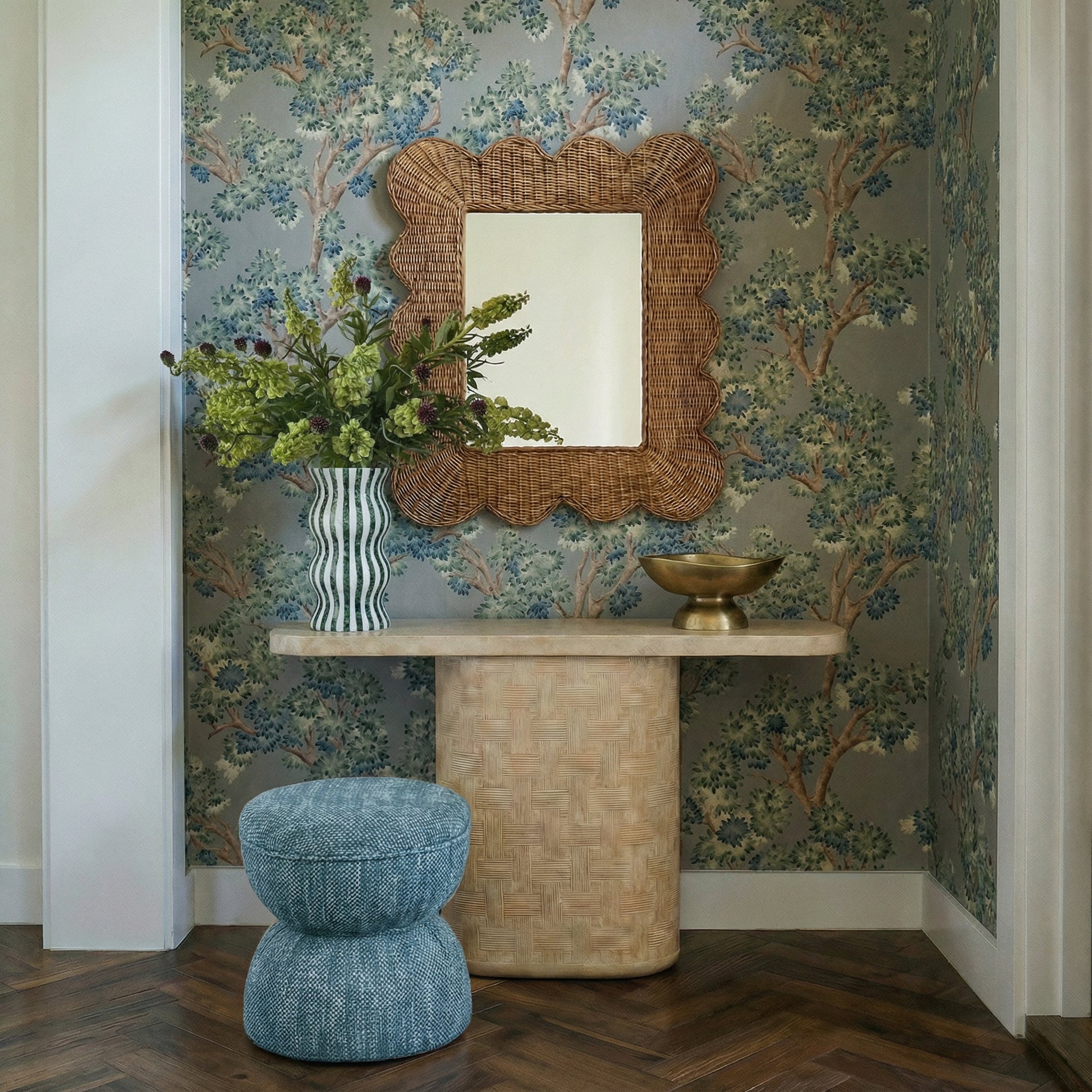 Suraya Living Room Collection