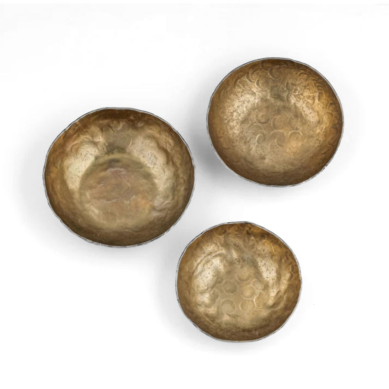 Shah Antique Brass Hammered Iron Catchall Round Bowls - Set of 3-zoom-