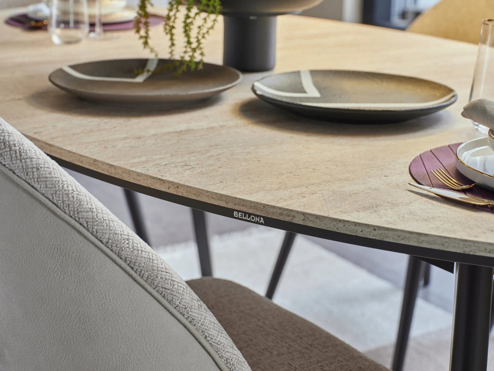 Mona Dining Room Set 4