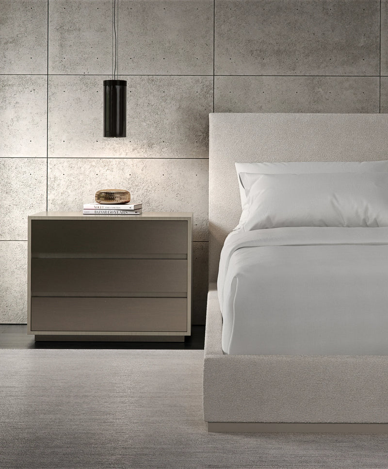 Caracole Boutique Bed-zoom-