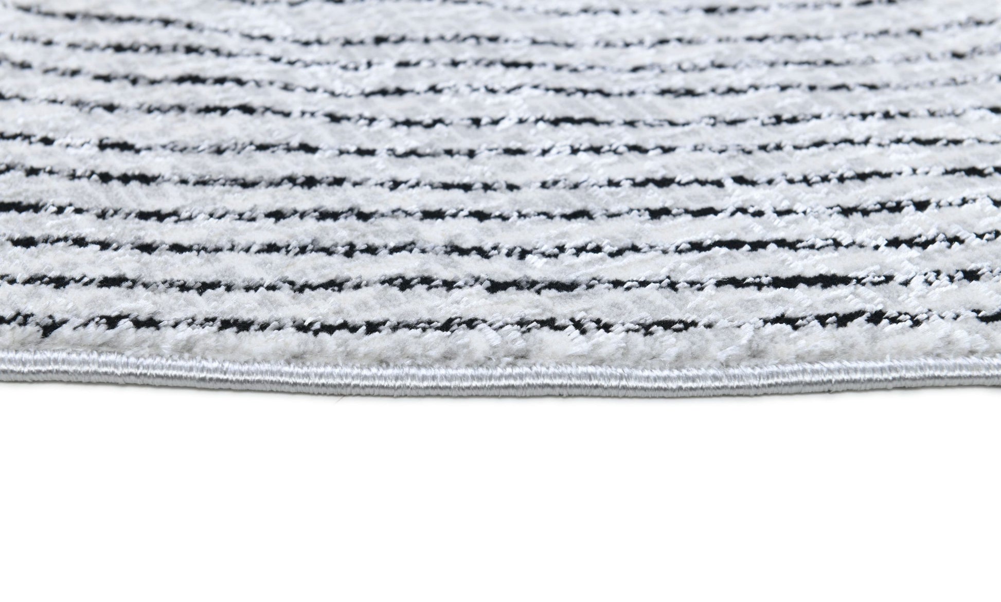 P-810 BLK RUG