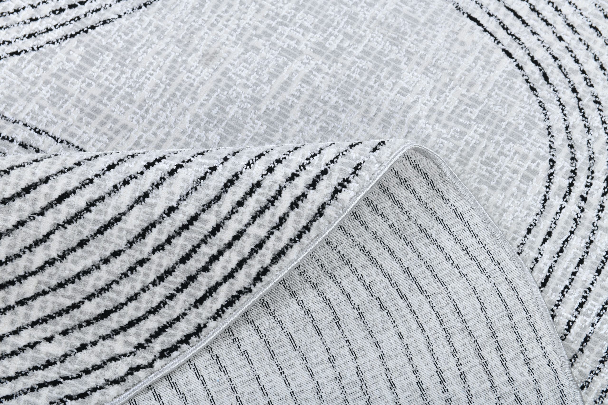 P-810 BLK RUG