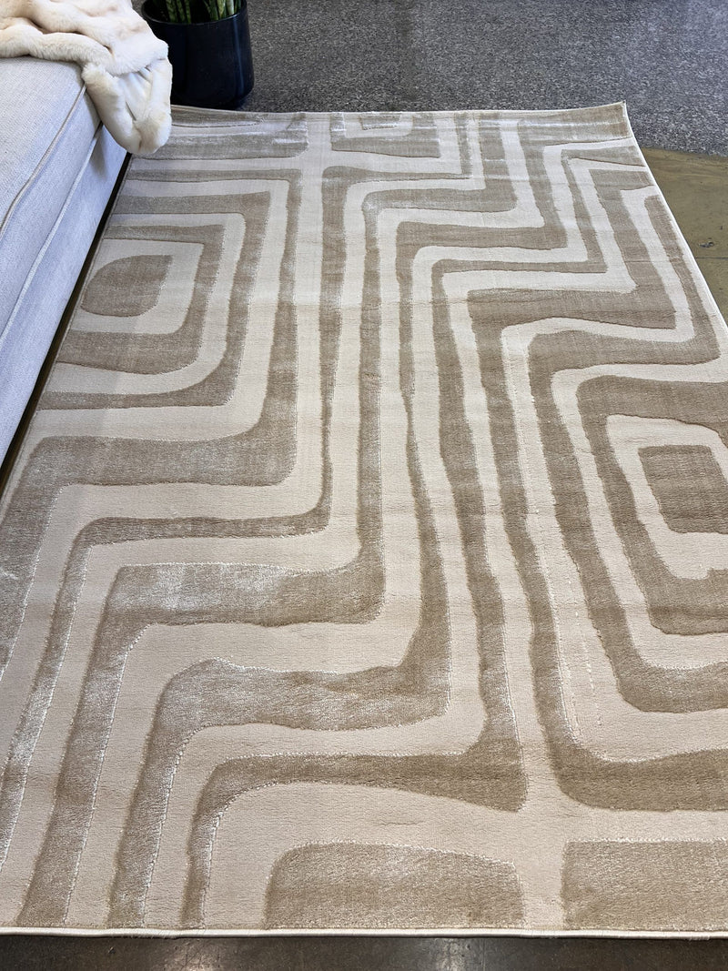 N-22 RUG-zoom-