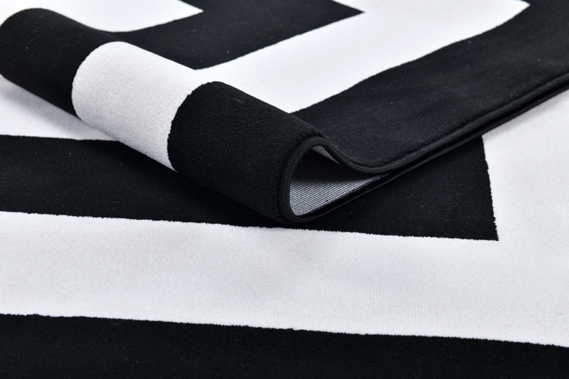 P-811 RUG-zoom-