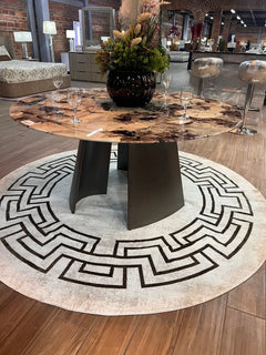 J-70 Round RUG