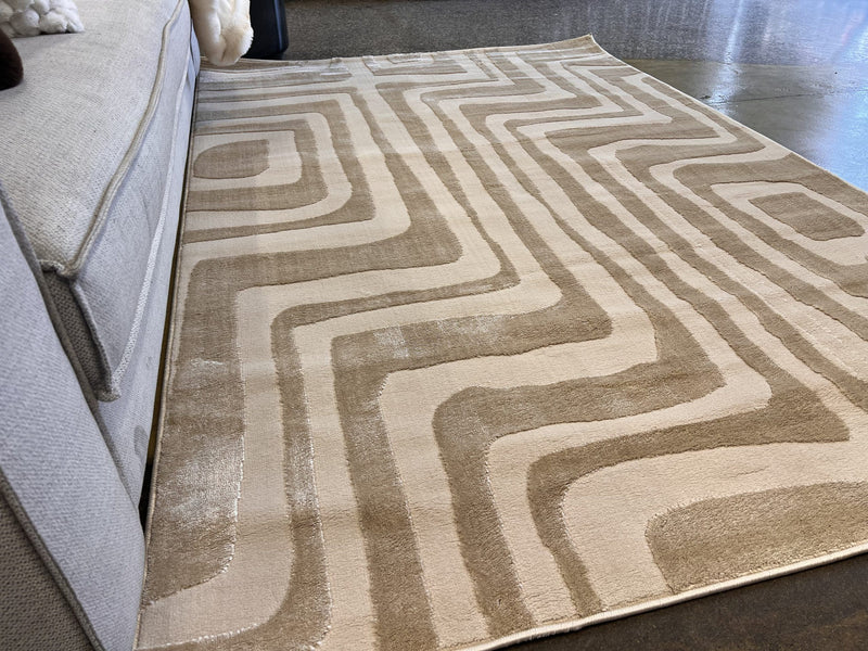 N-22 RUG-zoom-