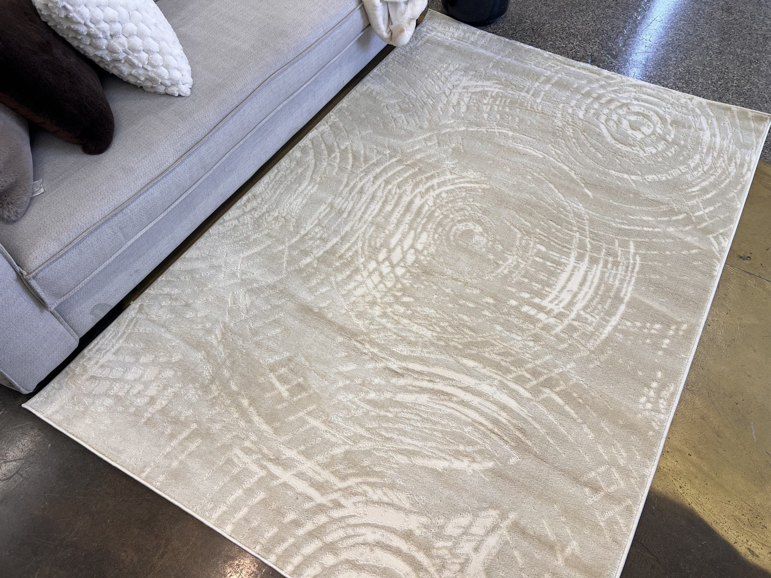 N-27 RUG